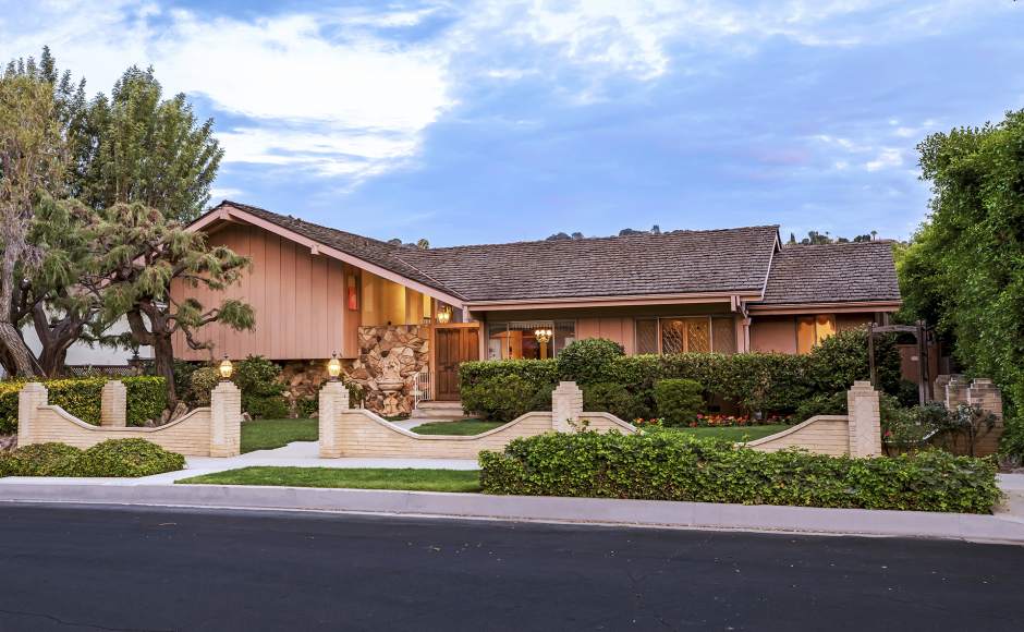 111932ptrBradyBunch081118