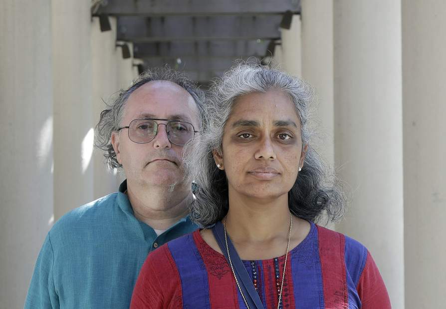 Slide 
													
													3