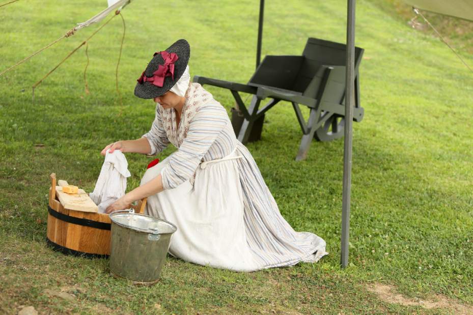 124087GTRLIVPERIODCOSTUMESFORTLIGRESISZED