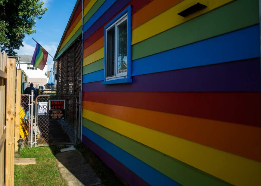 199722phprainbowhouse02092018