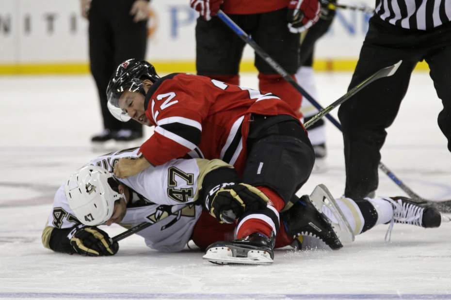 20160306T232707Z71306837NOCIDRTRMADP3NHLPITTSBURGHPENGUINSATNEWJERSEYDEVILS