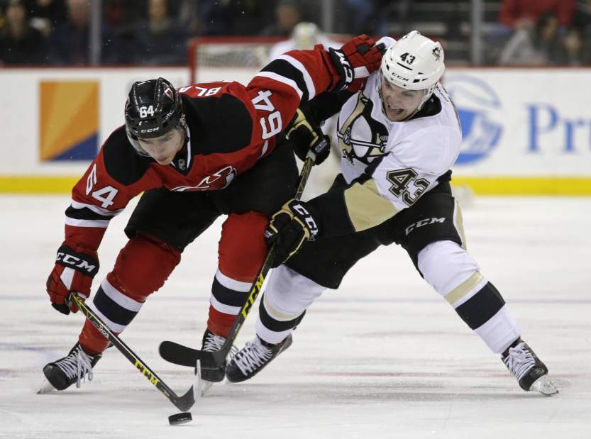 20160306T232708Z1294476278NOCIDRTRMADP3NHLPITTSBURGHPENGUINSATNEWJERSEYDEVILS
