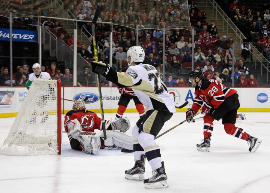 20160307T010053Z1151840990NOCIDRTRMADP3NHLPITTSBURGHPENGUINSATNEWJERSEYDEVILS