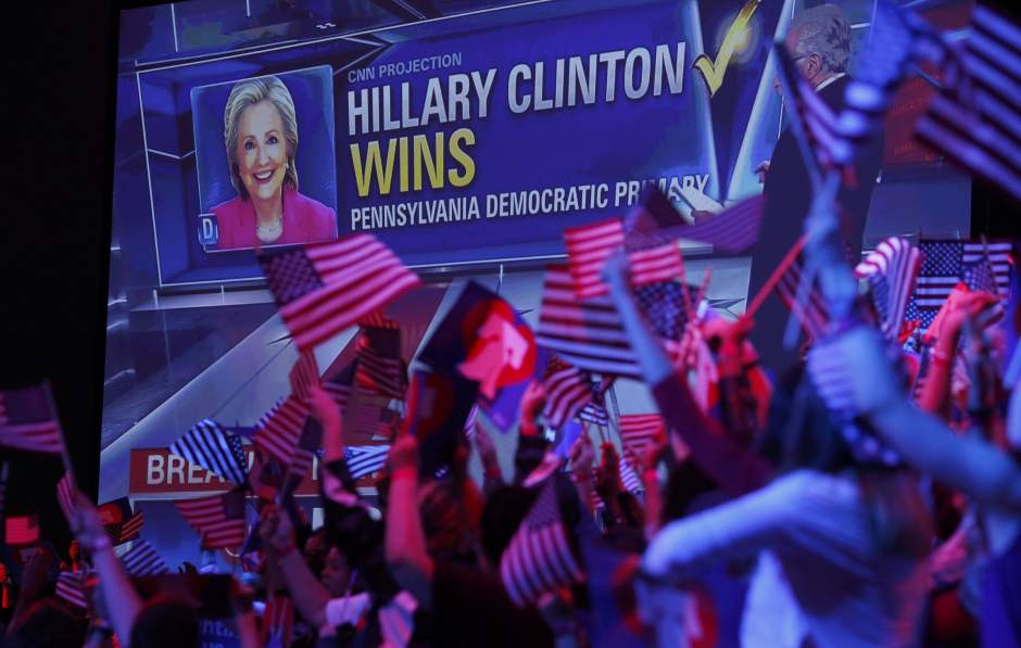 20160427T005531Z986001018TB3EC4R02K8PPRTRMADP3USAELECTIONCLINTON