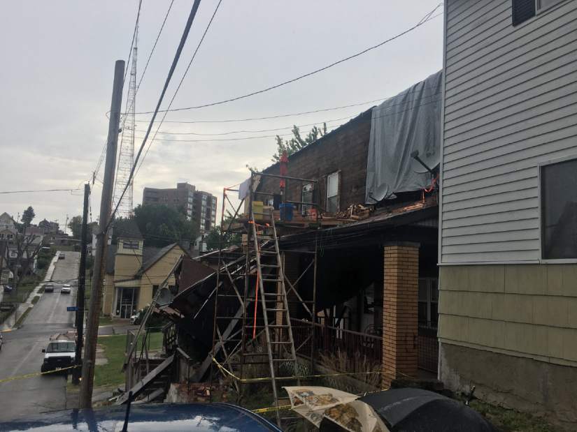 205606ptrhousecollapse2090718