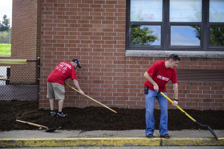 227848gtrDayofCaring002091518
