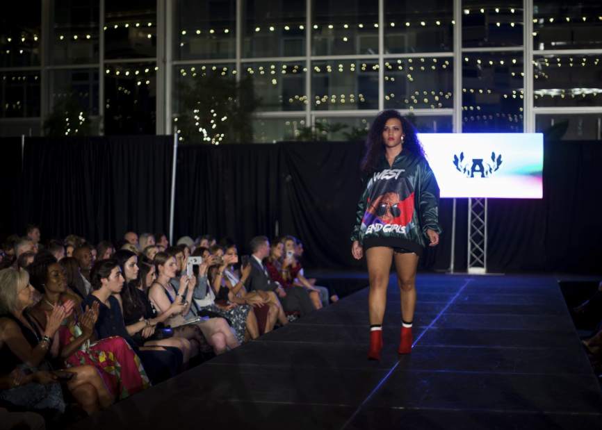 257140GTRLIVPGHFASHIONSHOW11092118