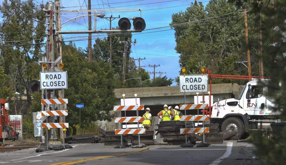 267698vndhultonclosure2092518