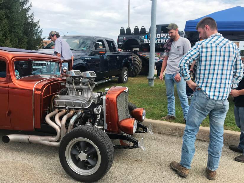 283982vndbigKcars21001182