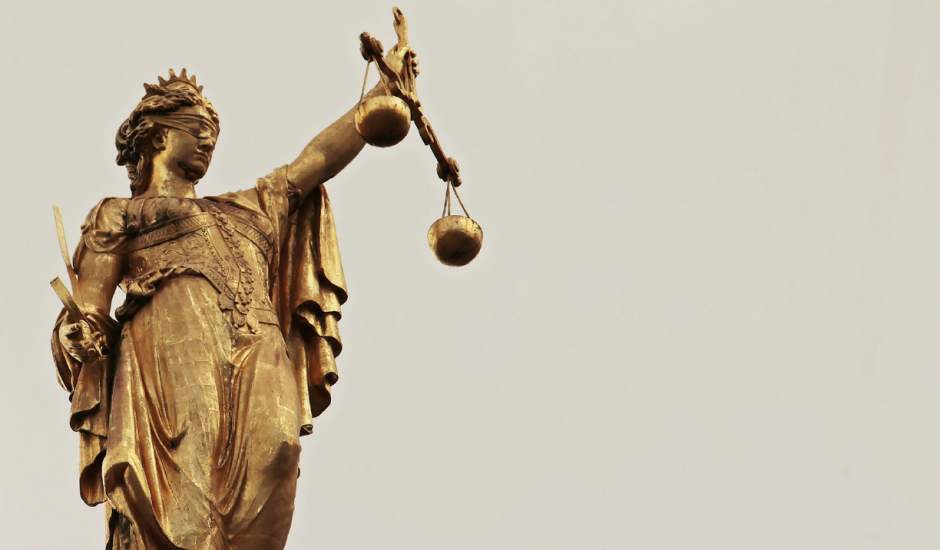 325129WEBscalesofjustice2