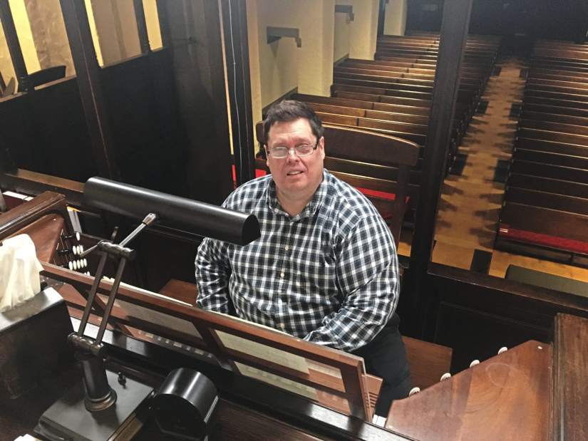 325585gtrorganrecital3101518