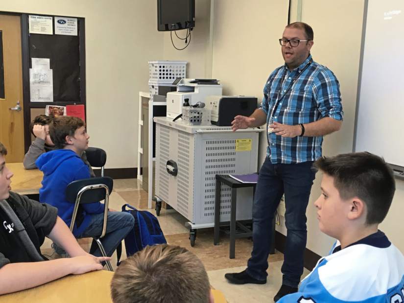 333877vndburrellteacher2101318