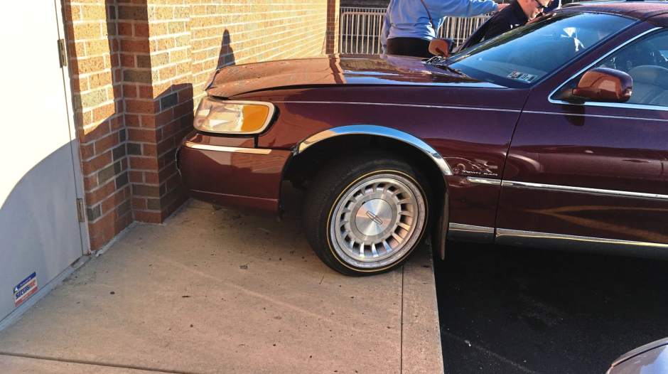 365263vndaldicrash102318