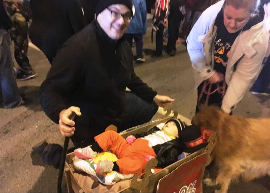 374342vndfreeportparade2102518