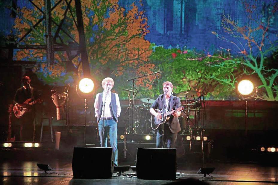 398827gtrLIVsimongarfunkel2110518