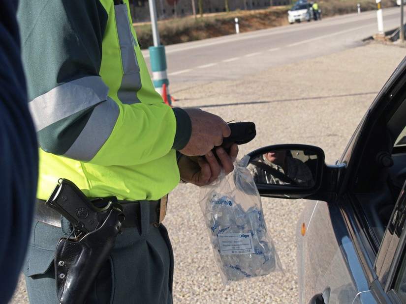 425622webbreathalyzer