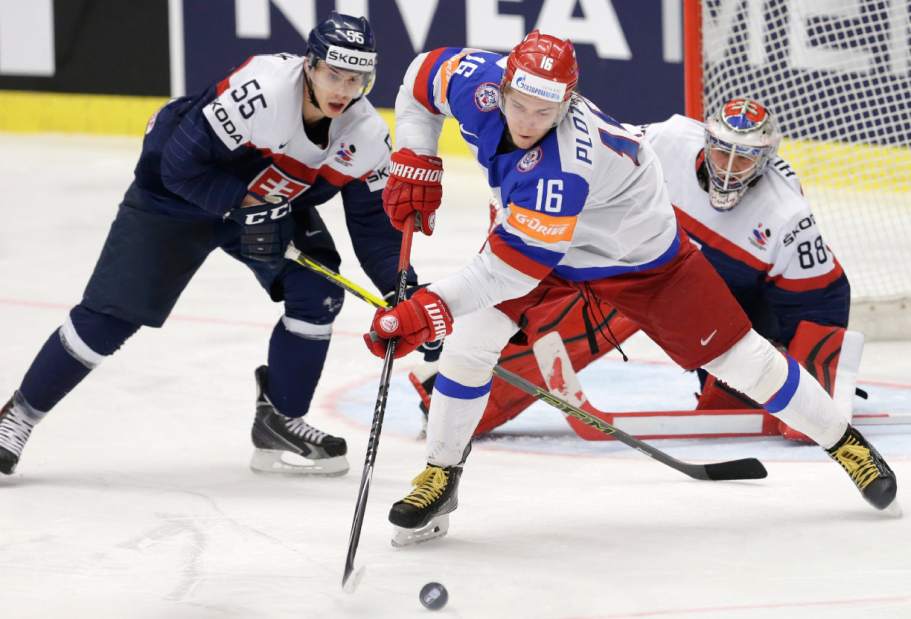 Slide 
													
													1