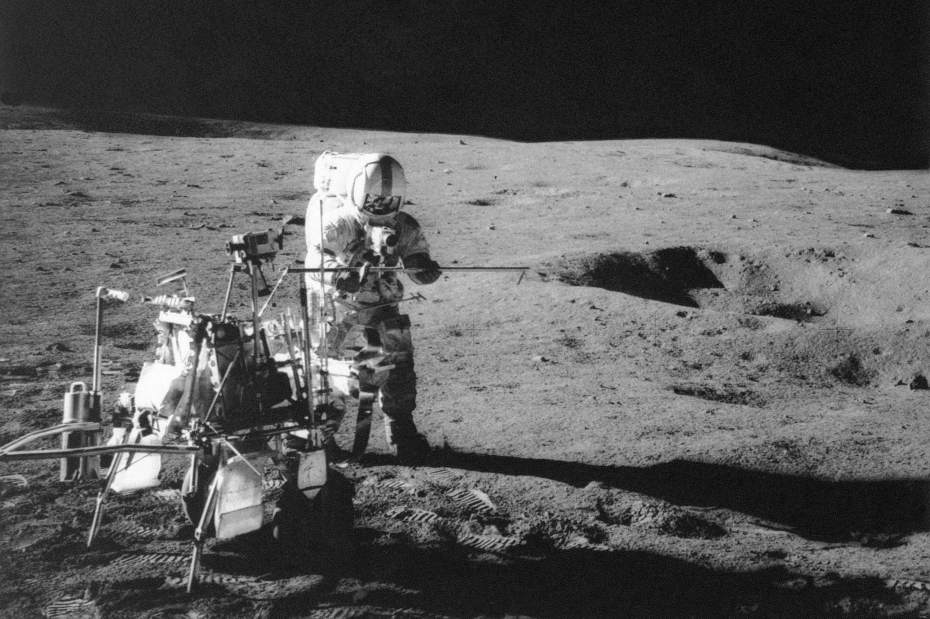 AgeofMoon12683jpga7013