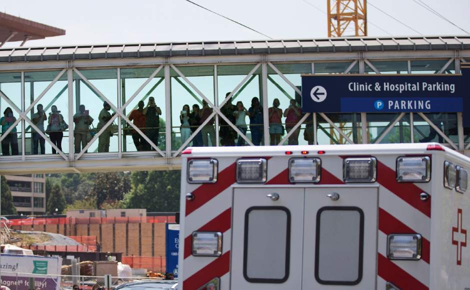 AmericansEbolaJPEG01837