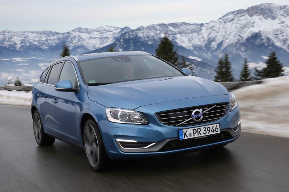 BehindTheWheel2016VolvoV60JPEG0e152