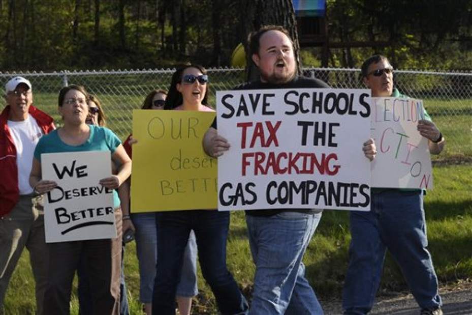 Slide 
													
													4