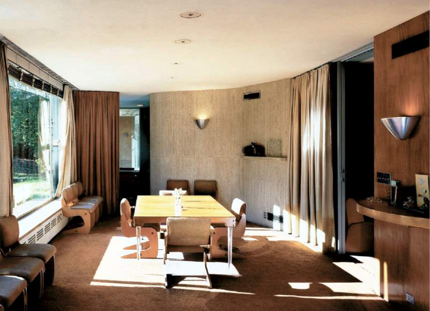 Slide 
													
													10