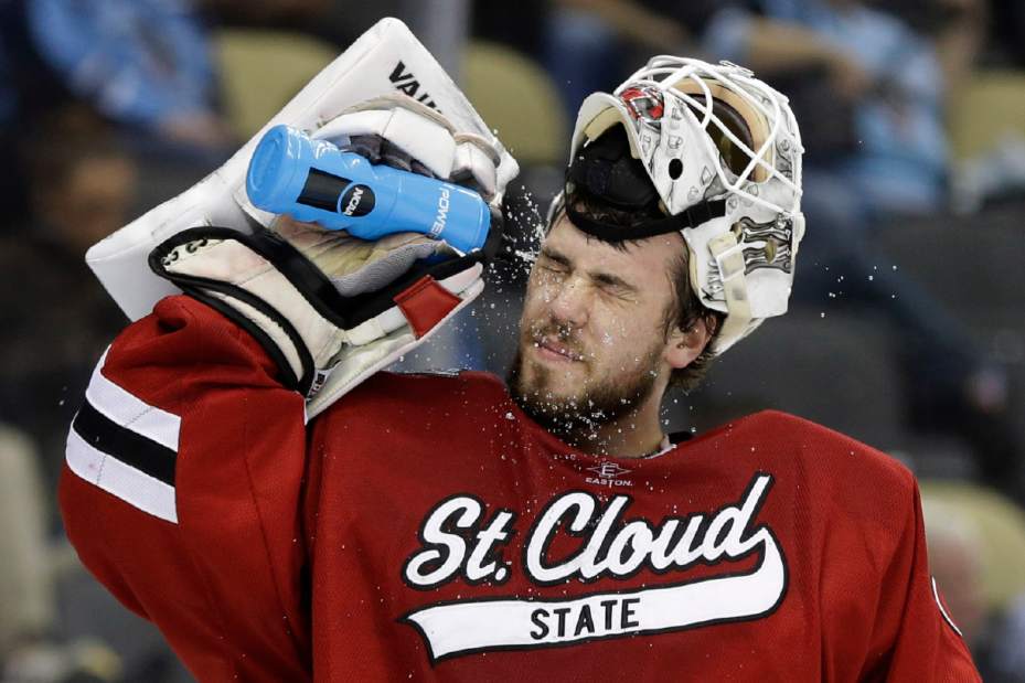 FrozenFourQuinnipiacStCloudStateHockeyJPEG02e25