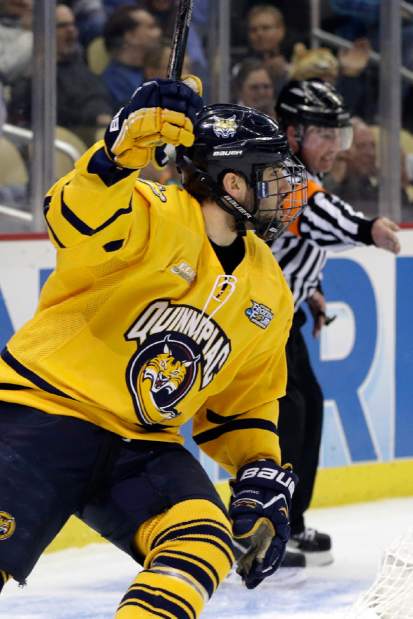 FrozenFourQuinnipiacStCloudStateHockeyJPEG04125