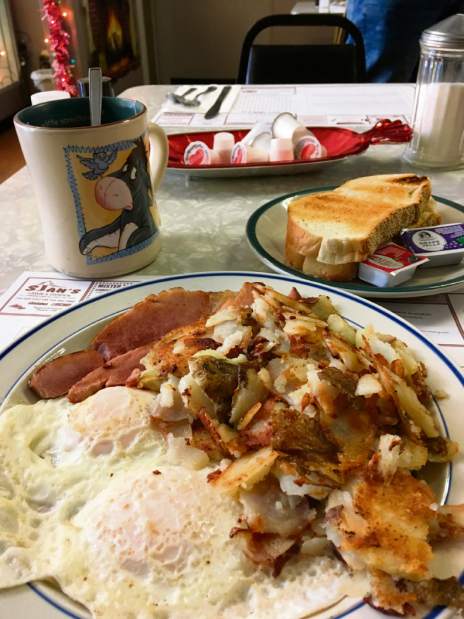 GTRLIVBREAKFASTHOMETOWN1010718