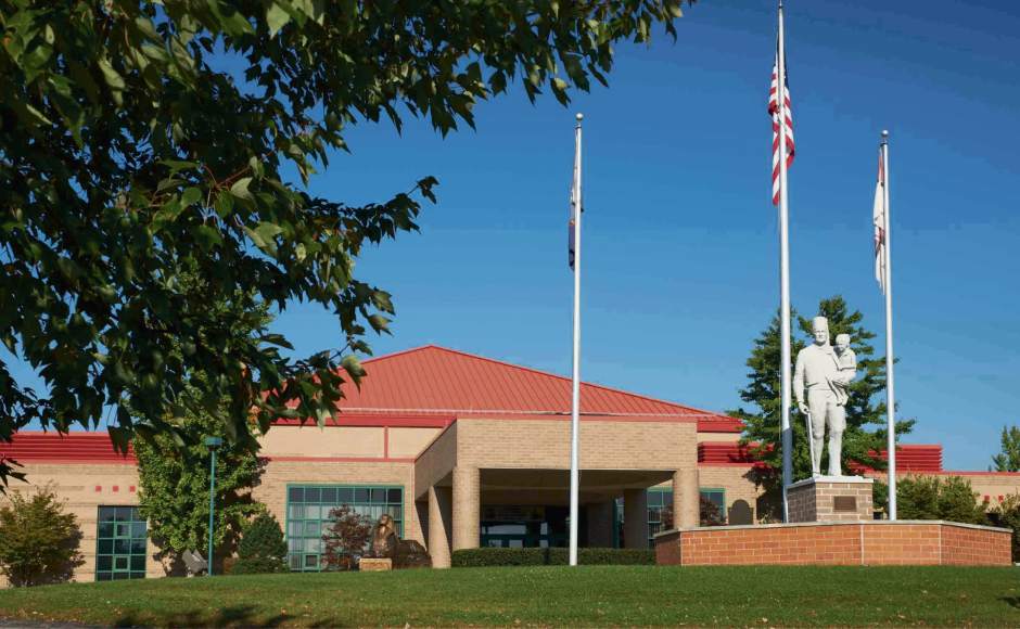 GTRLIVSHRINECENTEREXTERIOR021818