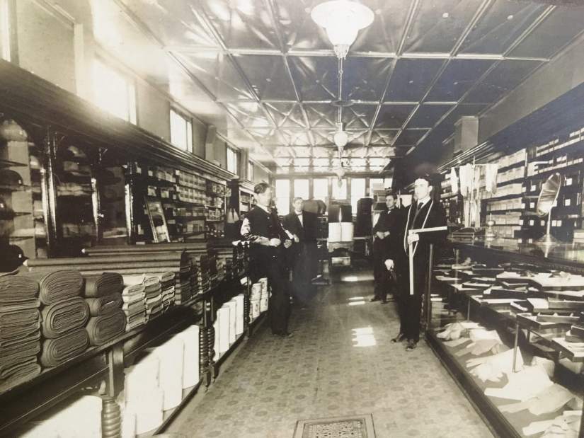 GTRLIVWHOKNEWHEMPHILL1121617