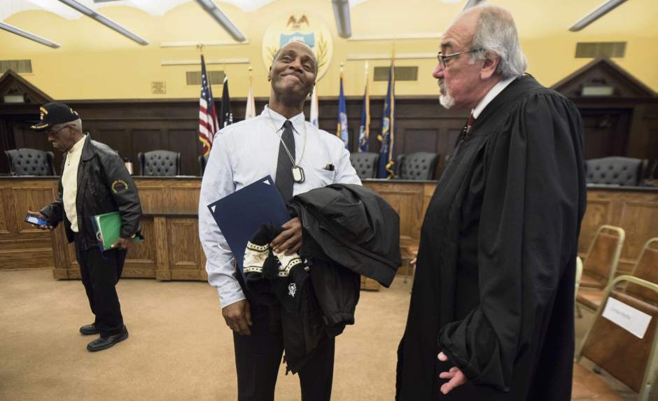 GTRVetsCourt01111017