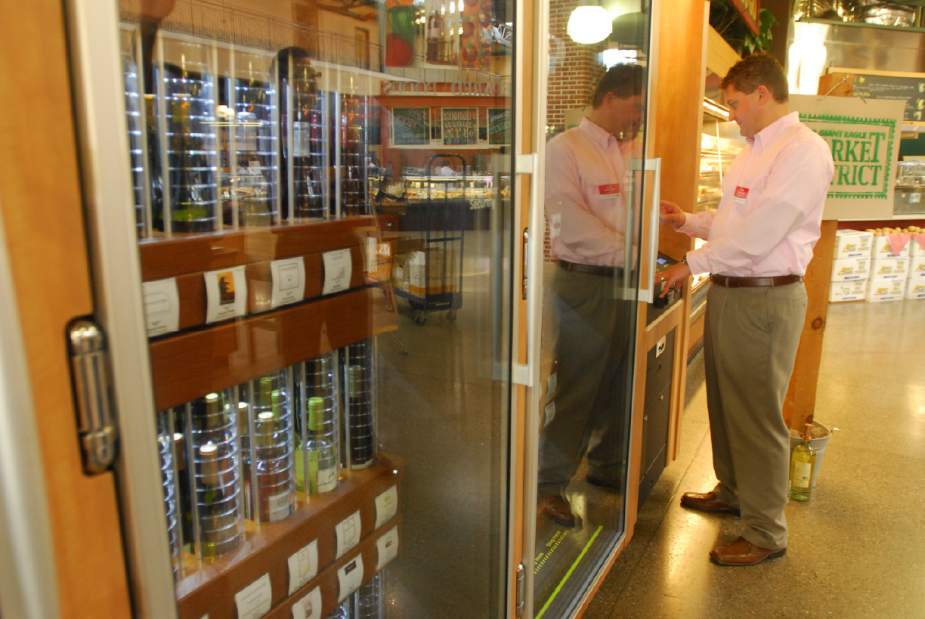 GTRWineKiosk2012515