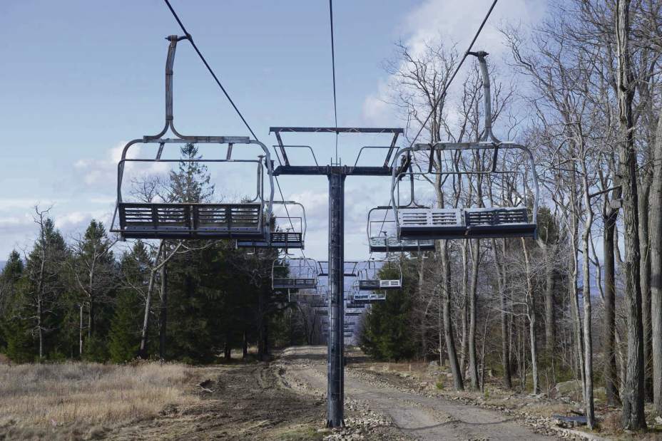 GtrLaurelMtski5122715