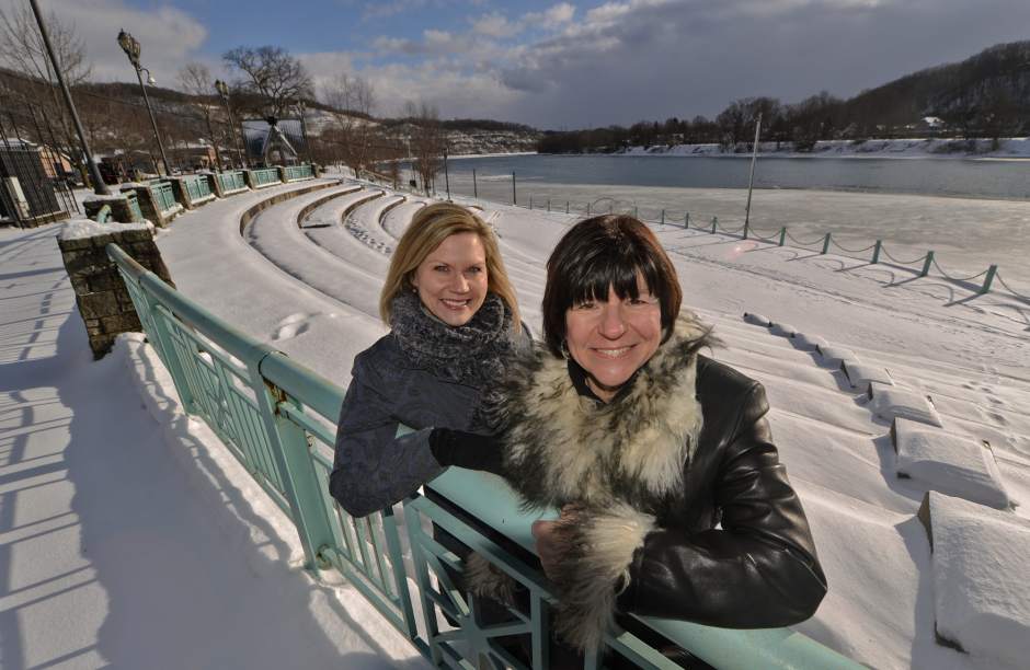 Slide 
													
													1