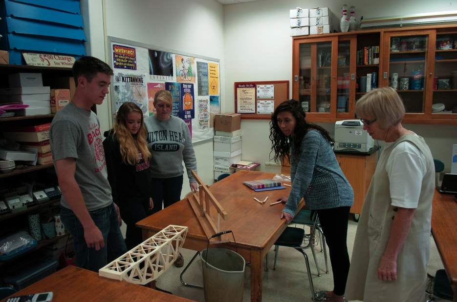 Slide 
													
													1