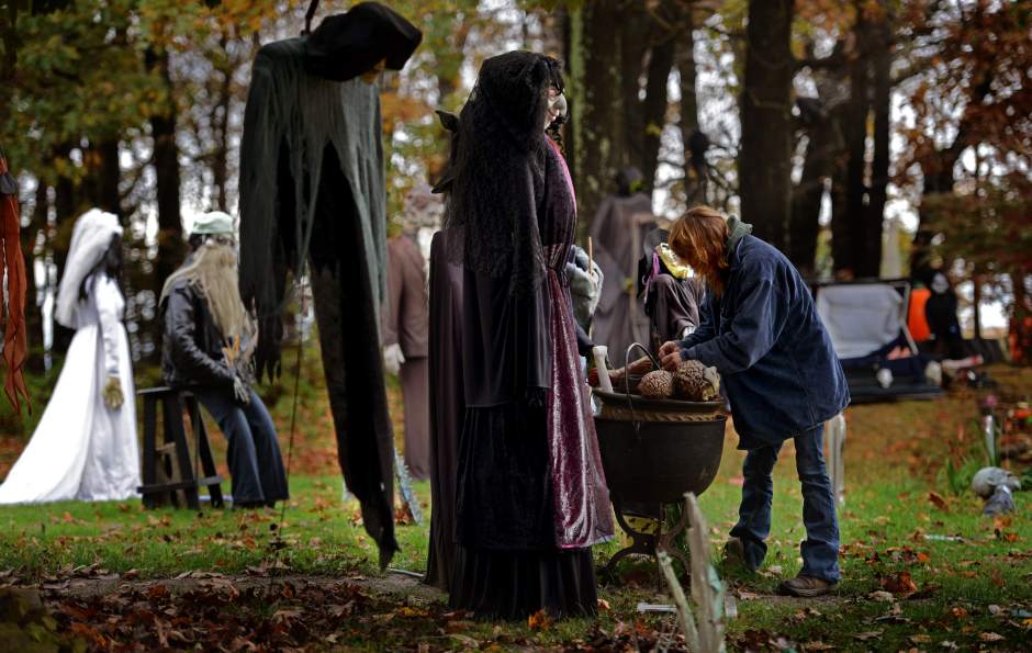 Slide 
													
													3