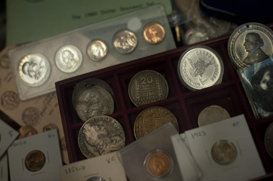 Slide 
													
													4