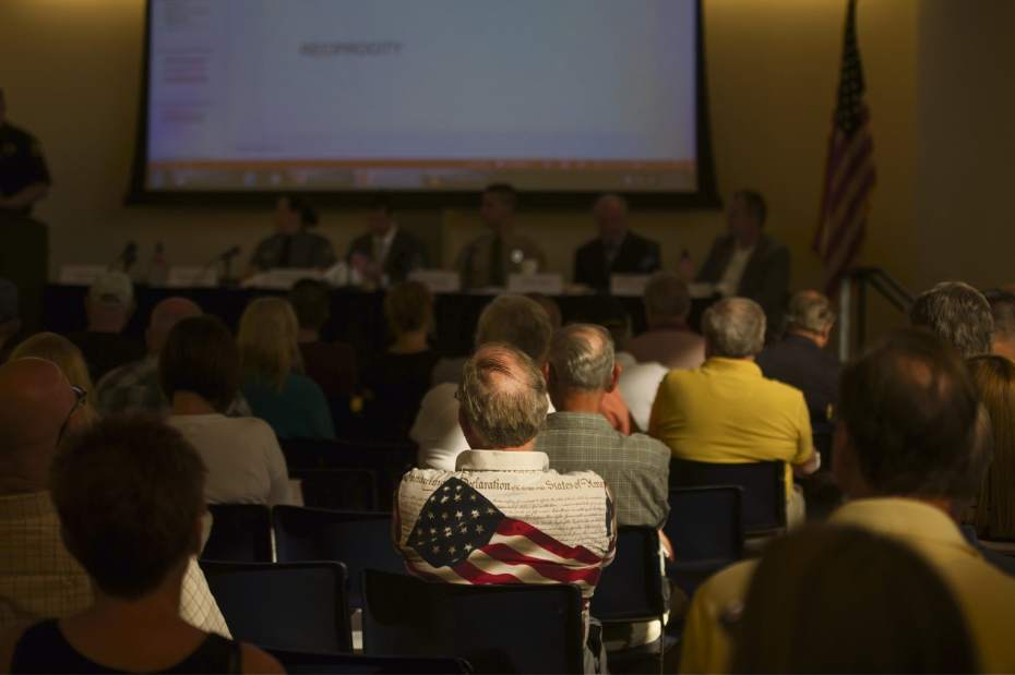 PTRCONCEALEFCARRY01082116