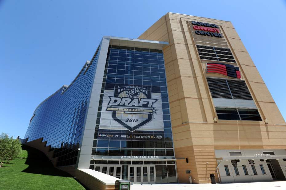 Slide 
													
													1