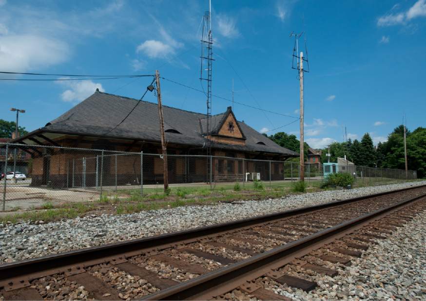 Slide 
													
													3