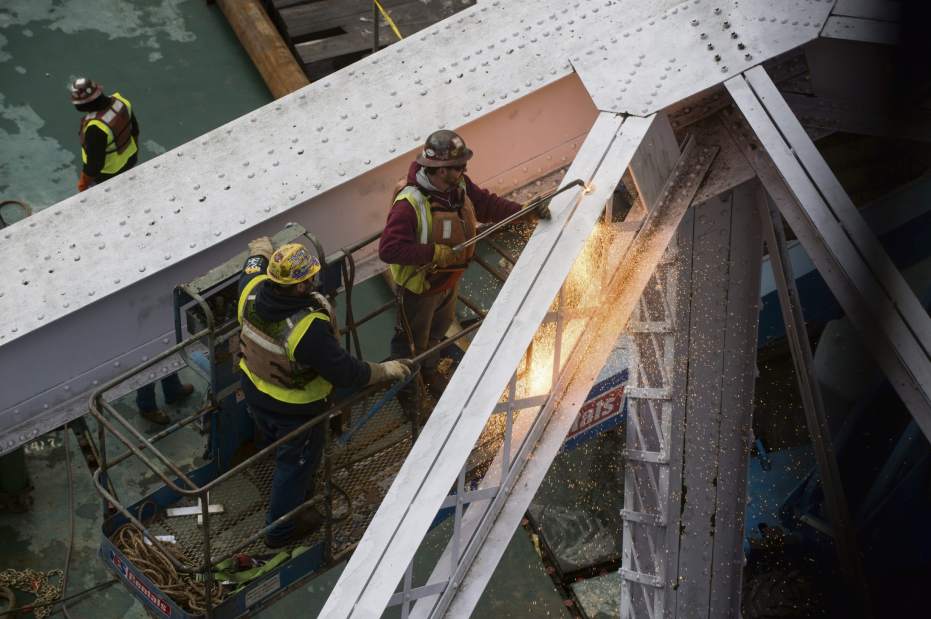 PTRHULTONBRIDGE01012716