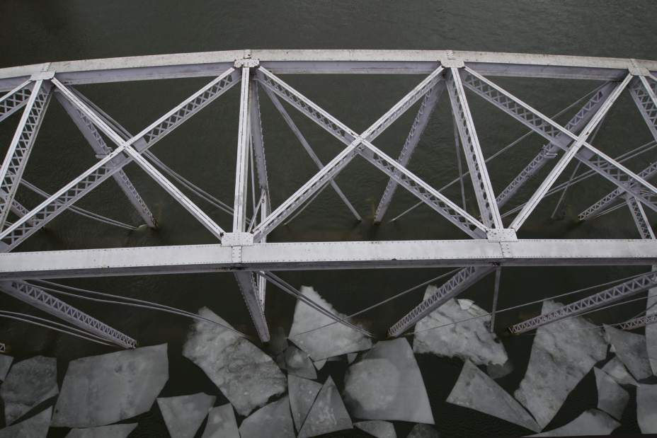 PTRHULTONBRIDGE05012716