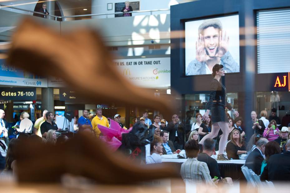 PTRLIVAIRMALL10093014