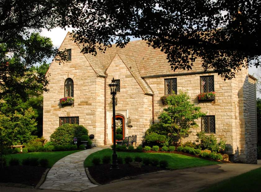 PTRLIVARCHITECTURE17080512