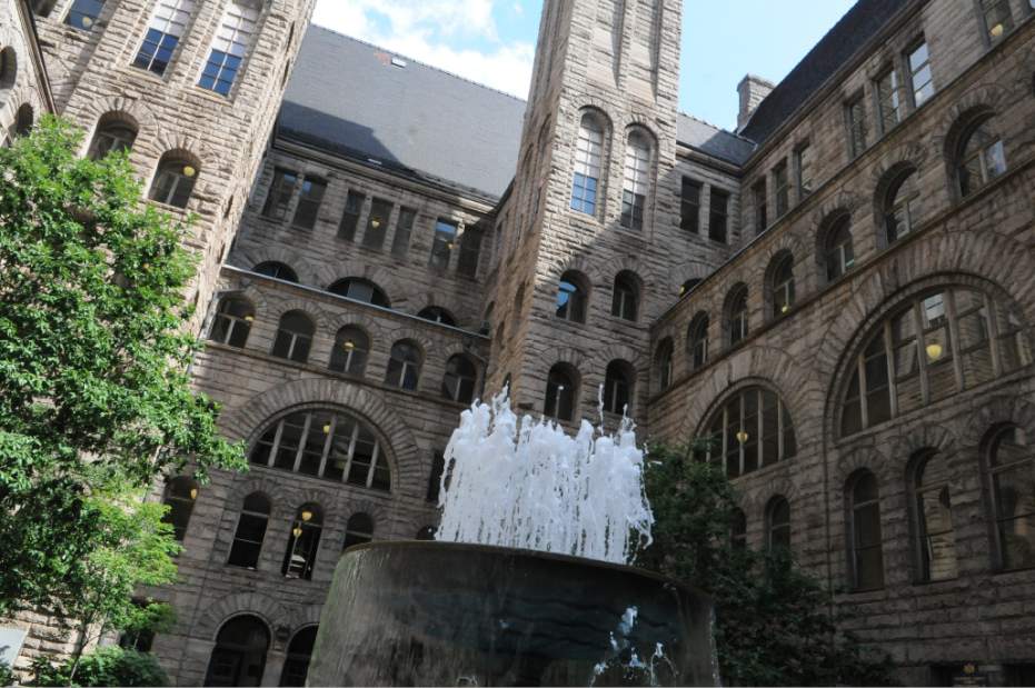 PTRLIVARCHITECTURE6082513