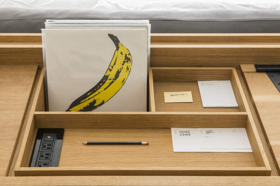 PTRLIVAceHotel9121215