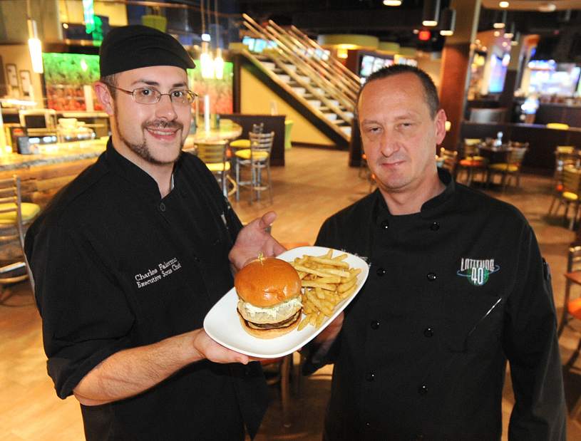 PTRLIVBURGER01091014