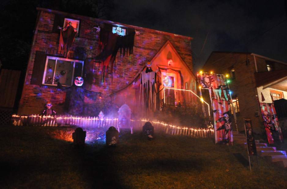 PTRLIVHALLOWHOUSES31031142