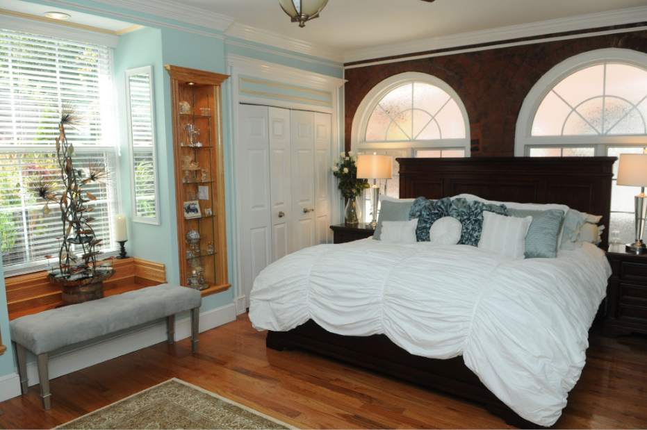 PTRLIVHOMETOURS70913141